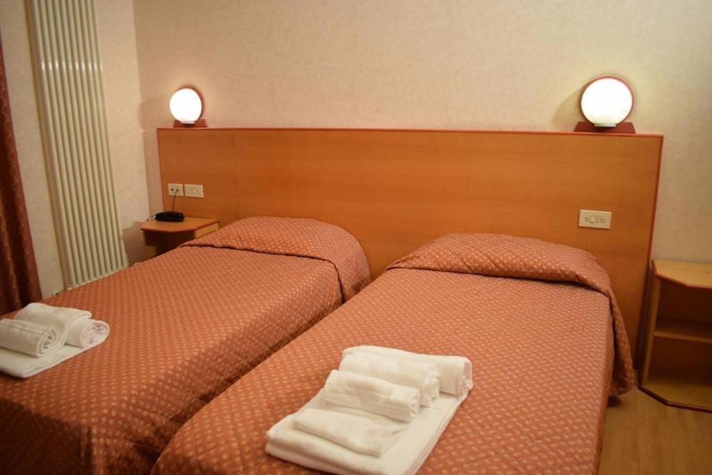 Hotel Baffo Rosso Alba Adriatica Exteriér fotografie