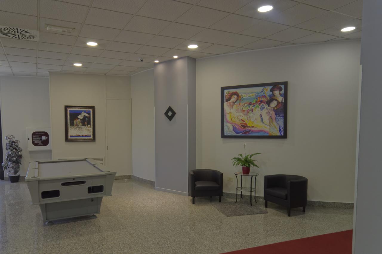 Hotel Baffo Rosso Alba Adriatica Exteriér fotografie